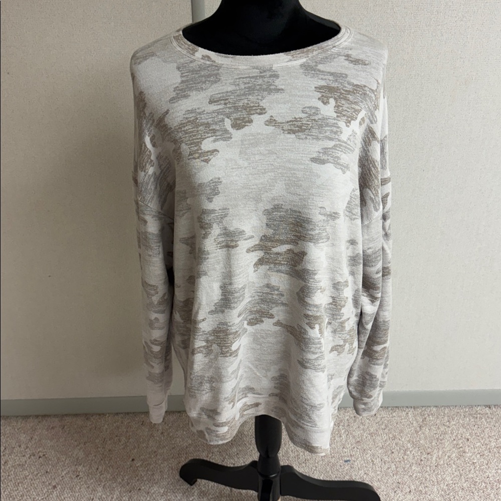 Athleta Gray-Brown Knit Sweatshirt Women’s Small